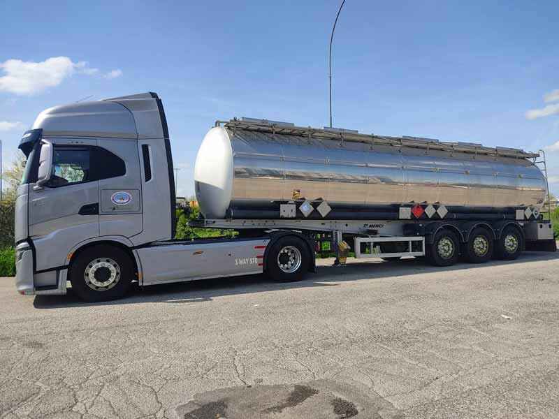 caap-consorzio-autotrasportatori-autocisternisti-piacenza-camion-home-02